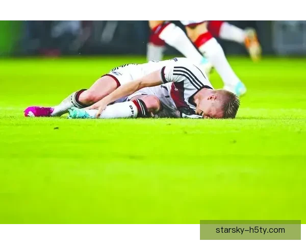 对抗中韦斯利利马脚踝重伤难落地 对抗中韦斯利利马脚踝重伤难落地