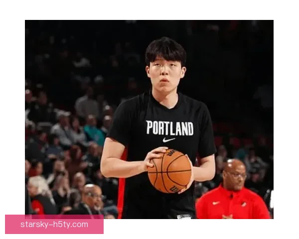 杨瀚森低迷表现引发信任危机